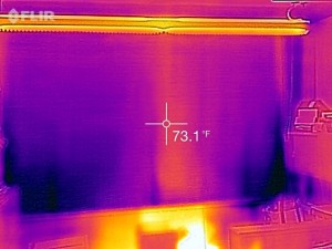 Kroon window’s temperature reading with a thermal shade.